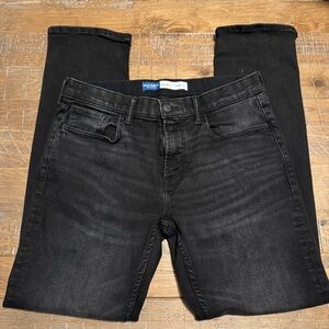 OLD NAVY 360° STRETCH 33x32 SLIM Black w/ wht Marks On Left Rear Leg Men’s Jeans